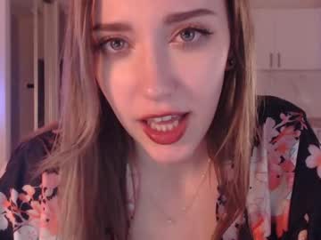 webcam girl uwuxo today image #627416