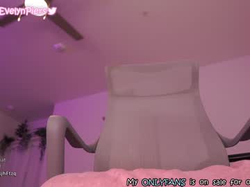 webcam girl evelynpiers today image #2697071