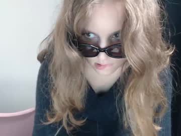 webcam girl mija_mari today image #3145004
