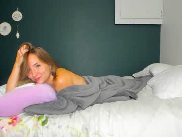 webcam girl innocentprovenguilty today image #2658858