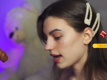 webcam girl hoolybunny today image #1619136