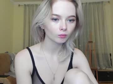 webcam girl yuppiyulia today image #44435