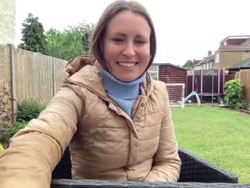 webcam girl eatmypie69 today image #1940346