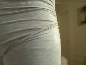 webcam girl maksin_cb today image #2386156