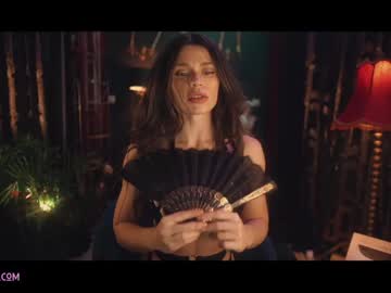 webcam girl lucieoude_ today image #2008456