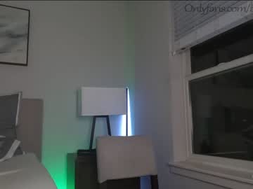 webcam couple ari_lovexo today image #2796926