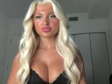 webcam girl madinestox today image #4071672