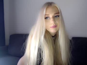 webcam girl pervyblonde today image #3210214