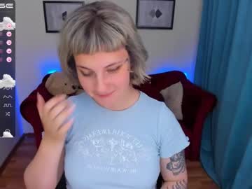 webcam girl yolandi_toit today image #2311026