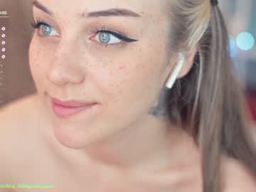webcam girl mia_milagros today image #1965407