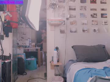 webcam girl chroniclove today image #2503123