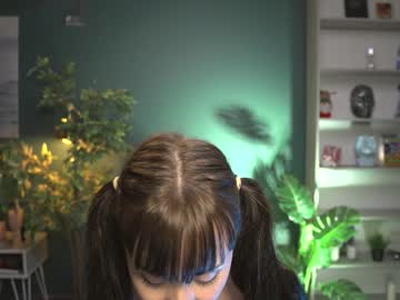 webcam girl ella_knockers_xl today image #1420857