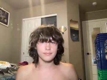 webcam man jungleliving333 today image #1640422