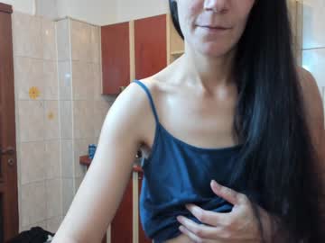 webcam couple iuliana32 today image #801282