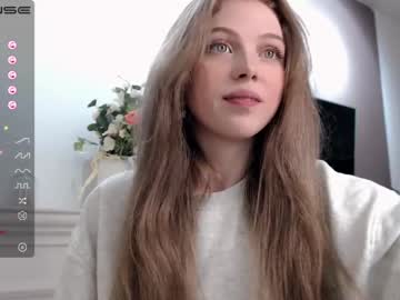 webcam girl small_blondee today image #2006187