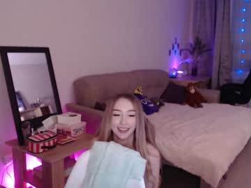 webcam girl gudeeetama today image #256126