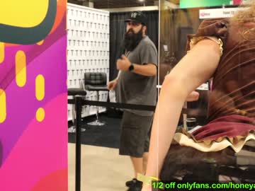 webcam couple honeyand_thebear today image #66847
