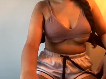 webcam girl nadiamuhammad today image #2460881