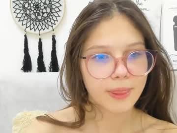 webcam girl avrora_deis today image #2920096