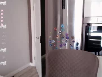 webcam girl small_blondee today image #2146433