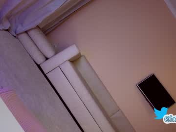 webcam girl hollyextra today image #3081156