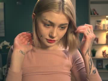webcam girl sophiastorm today image #894296