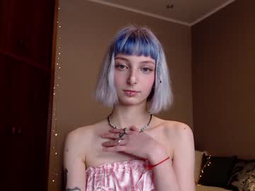 webcam girl lit1le_kitty_ today image #790405