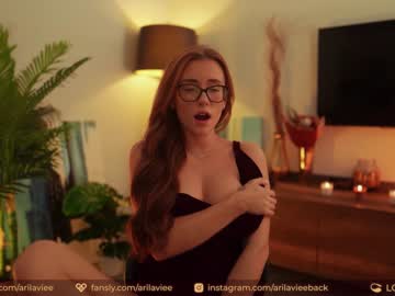 webcam girl aarilaviee today image #3041722