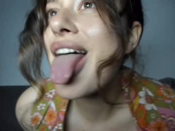 webcam girl gmonline111 today image #2179474