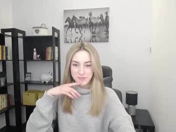 webcam girl little_e_mily today image #1236950