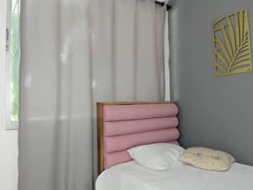 webcam girl roberta_lipa today image #2565689
