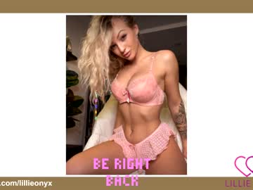 webcam girl lillieonyx today image #3626636