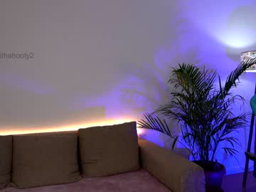 webcam girl naughtyrider69 today image #2050296