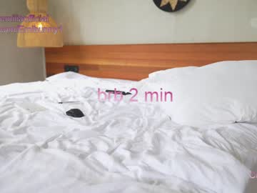 webcam girl emilia98xxx today image #3830333