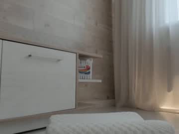 webcam girl meryfoxxx today image #1644270