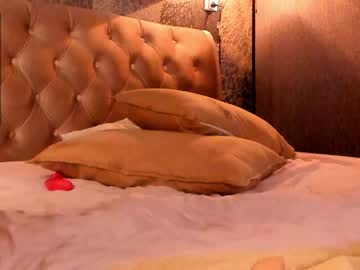 webcam girl crystalreves today image #473921