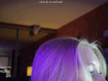 webcam girl bestblondiiecb today image #3861707