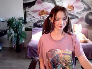 webcam girl jennycutey today image #3085089