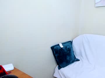 webcam girl yana_squrel_22 today image #192485