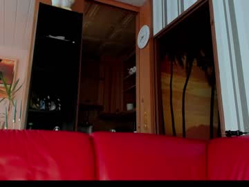 webcam girl kimilee22 today image #3388330