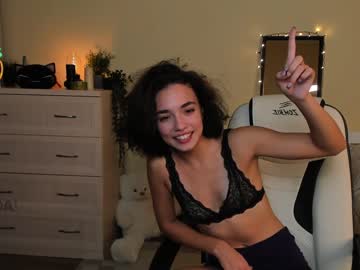 webcam girl ella_flar_ today image #2853122