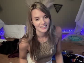 webcam girl phoenix_taylor today image #2368170