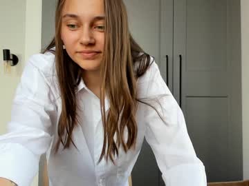 webcam girl eleonora_linn today image #2084063