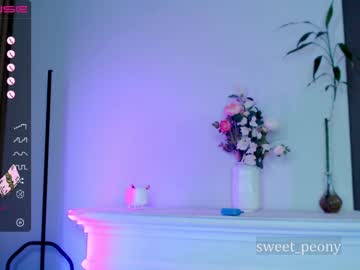 webcam girl small_blondee today image #2959276