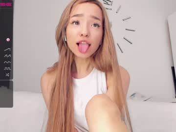 webcam girl miolimm today image #1385330