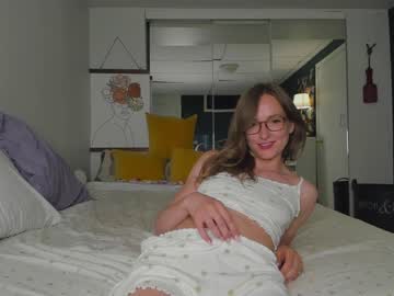 webcam girl innocentprovenguilty today image #1966290