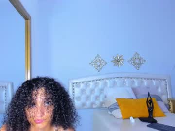 webcam girl aleli__ today image #3985739