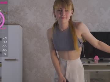 webcam girl aprilclark today image #3947964