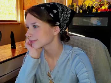 webcam girl ketlinrous today image #1394461