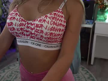 webcam girl beyllove_d today image #3740312